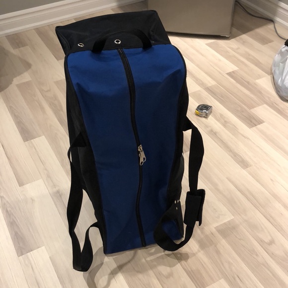 Y2K Hockey Blue Toiletry Bag black Handles Travel - Picture 3 of 5